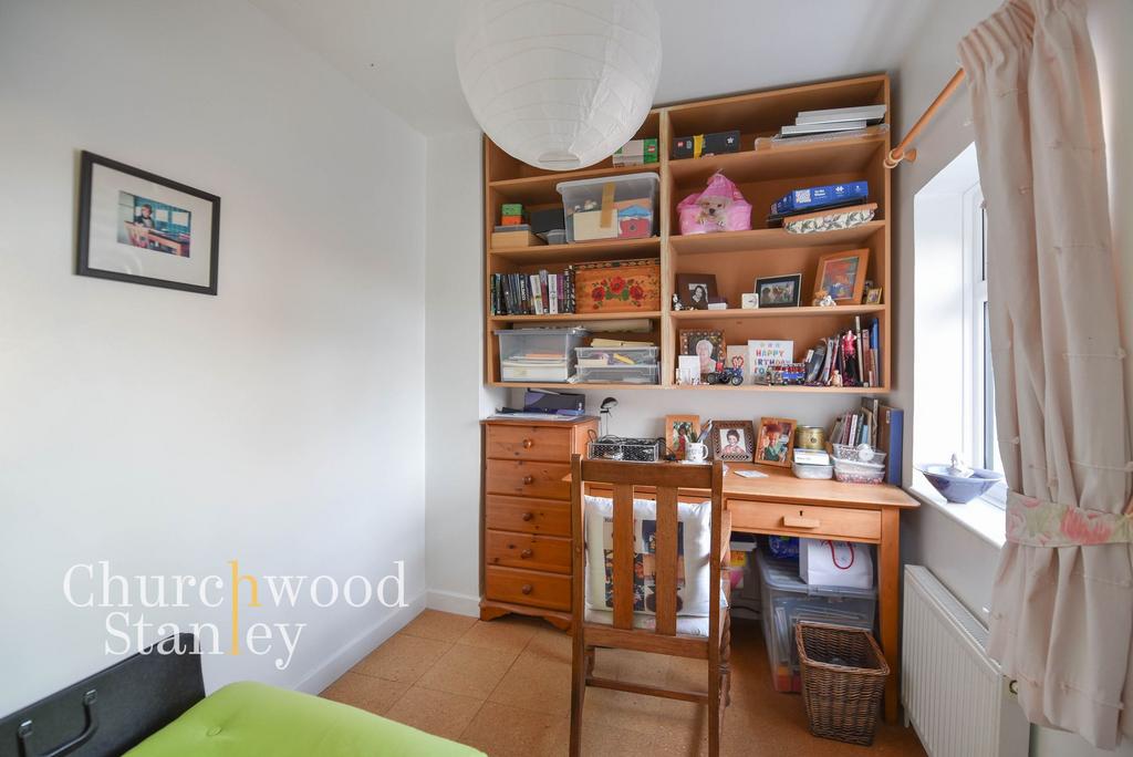 Second bedroom