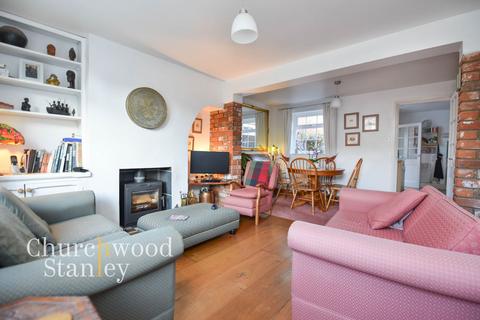 2 bedroom terraced house for sale, Oxford Road, Manningtree, CO11