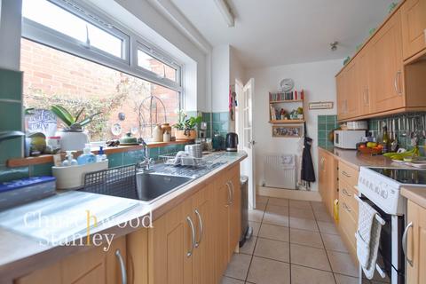 2 bedroom terraced house for sale, Oxford Road, Manningtree, CO11