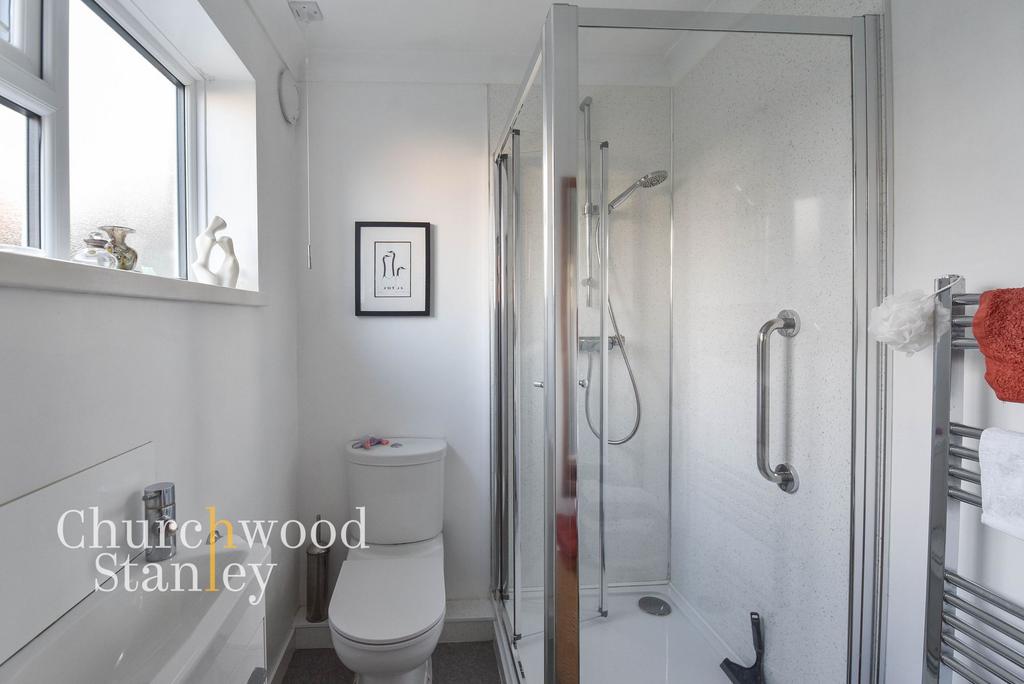 Shower room (GF)