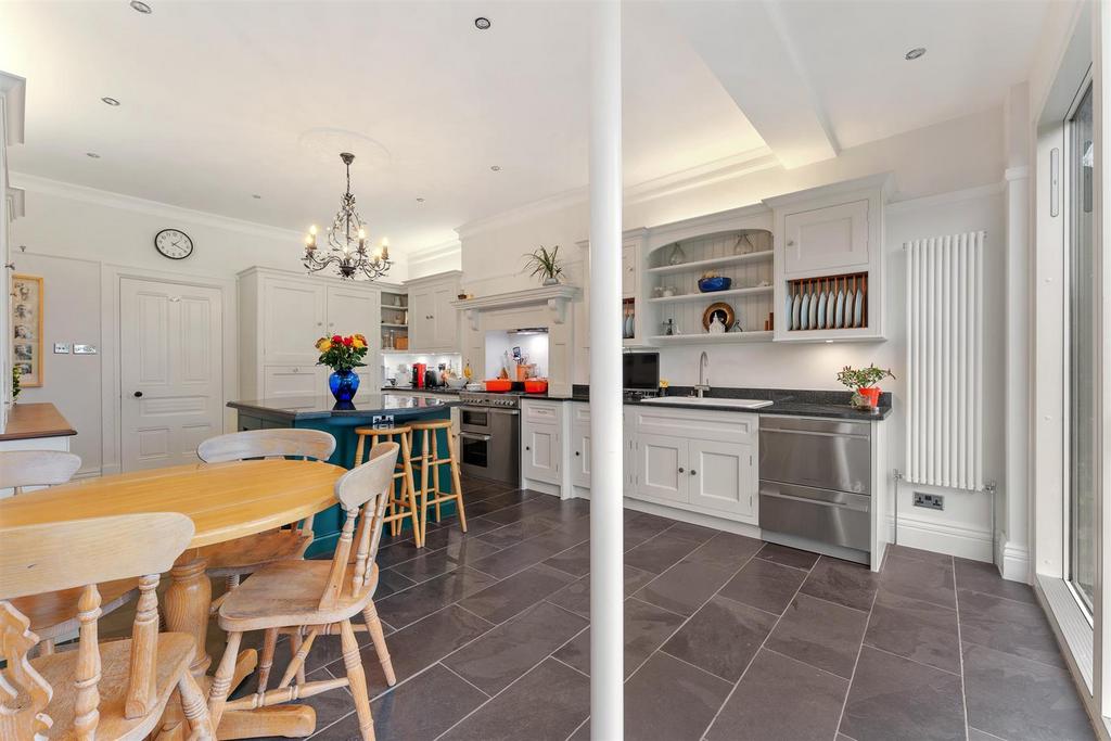 Breakfast Kitchen