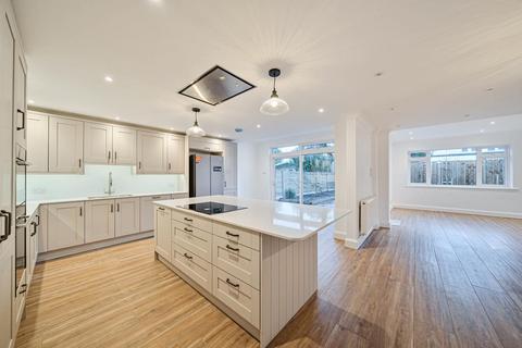 undefined, North Crescent,  Finchley,  N3