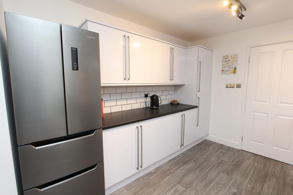 &#39;Dining&#39; Kitchen