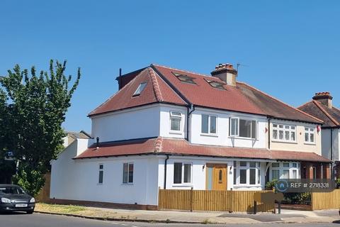 undefined, Eton Avenue, New Malden, KT3