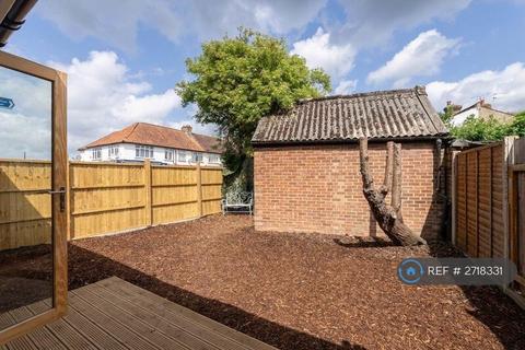 undefined, Eton Avenue, New Malden, KT3