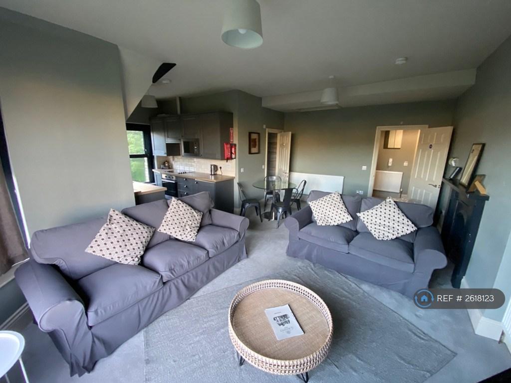 Suite 6 Living Room