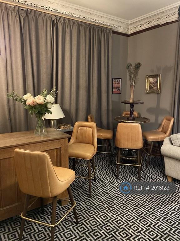 Residents Bar Area