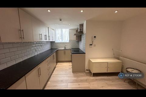 undefined, Hillside Avenue, Strood, Rochester, ME2