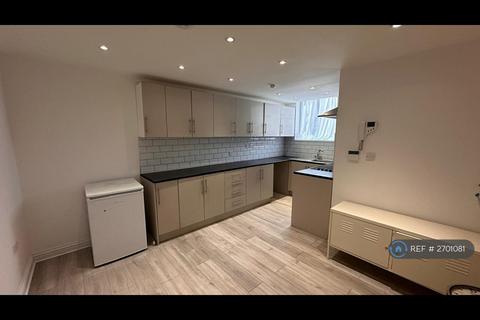 undefined, Hillside Avenue, Strood, Rochester, ME2