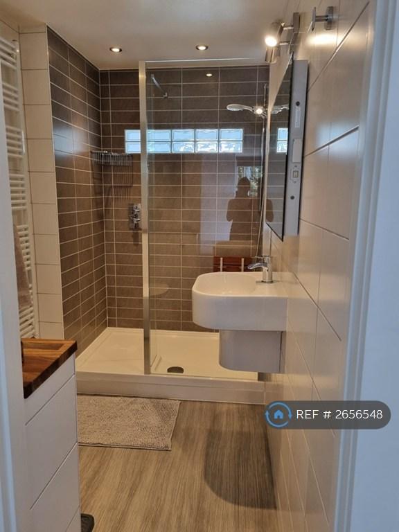 King En-Suite