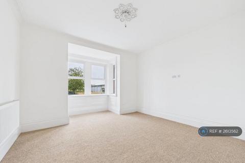 7 bedroom detached house to rent, Dock Road, Sharpness, Berkeley, GL13