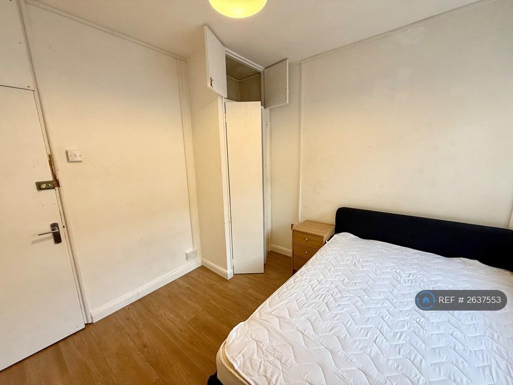 Bedroom 2 Pic 2