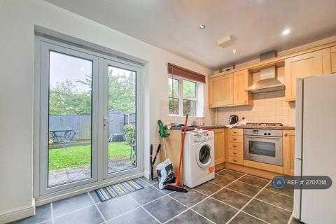 2 bedroom terraced house to rent, Brockton Avenue, Farndon, Newark, NG24