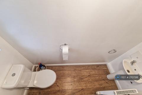 2 bedroom terraced house to rent, Brockton Avenue, Farndon, Newark, NG24