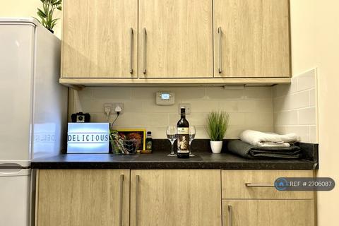 1 bedroom in a house share to rent, Lower Holyhead Road, Coventry, CV1