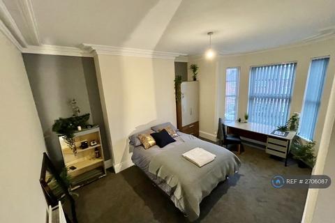 1 bedroom in a house share to rent, Lower Holyhead Road, Coventry, CV1