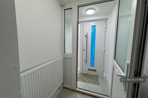 undefined, Travellers Way, Hounslow, TW4