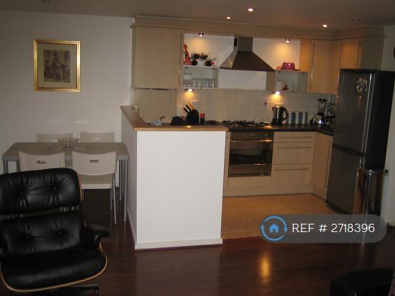 Kitchen / Dining Area