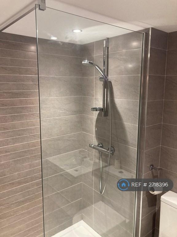 Bathroom Walk In Shower