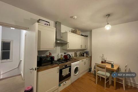 1 bedroom flat to rent, Brook Drive, London, SE11