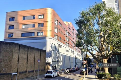 2 bedroom flat to rent, Holman Road, London, SW11