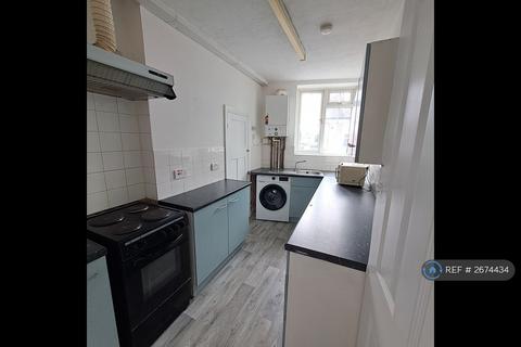 1 bedroom flat to rent, Grand Parade, East Sheen, SW14