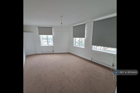 1 bedroom flat to rent, Grand Parade, East Sheen, SW14