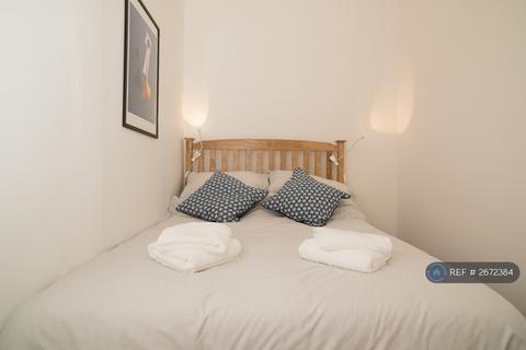3 bedroom flat to rent, Haymarket Terrace, Edinburgh, EH12