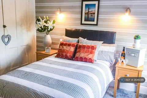 1 bedroom in a house share to rent, Ford Road, Gosport, PO12