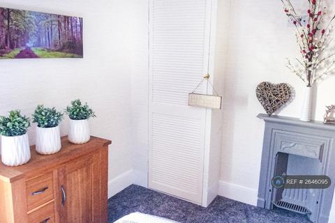 1 bedroom in a house share to rent, Ford Road, Gosport, PO12