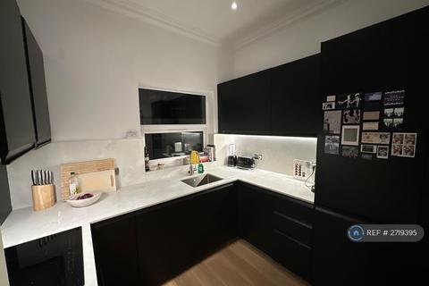 2 bedroom flat to rent, Hatherley Grove, London, W2