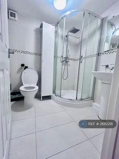 2 bedroom semi-detached house to rent, Station Road, Amersham, HP7