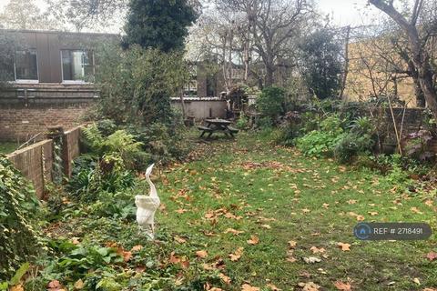 undefined, Camberwell Grove, London, SE5