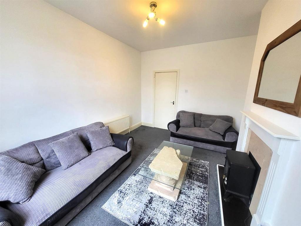 Sitting Room Pic 2