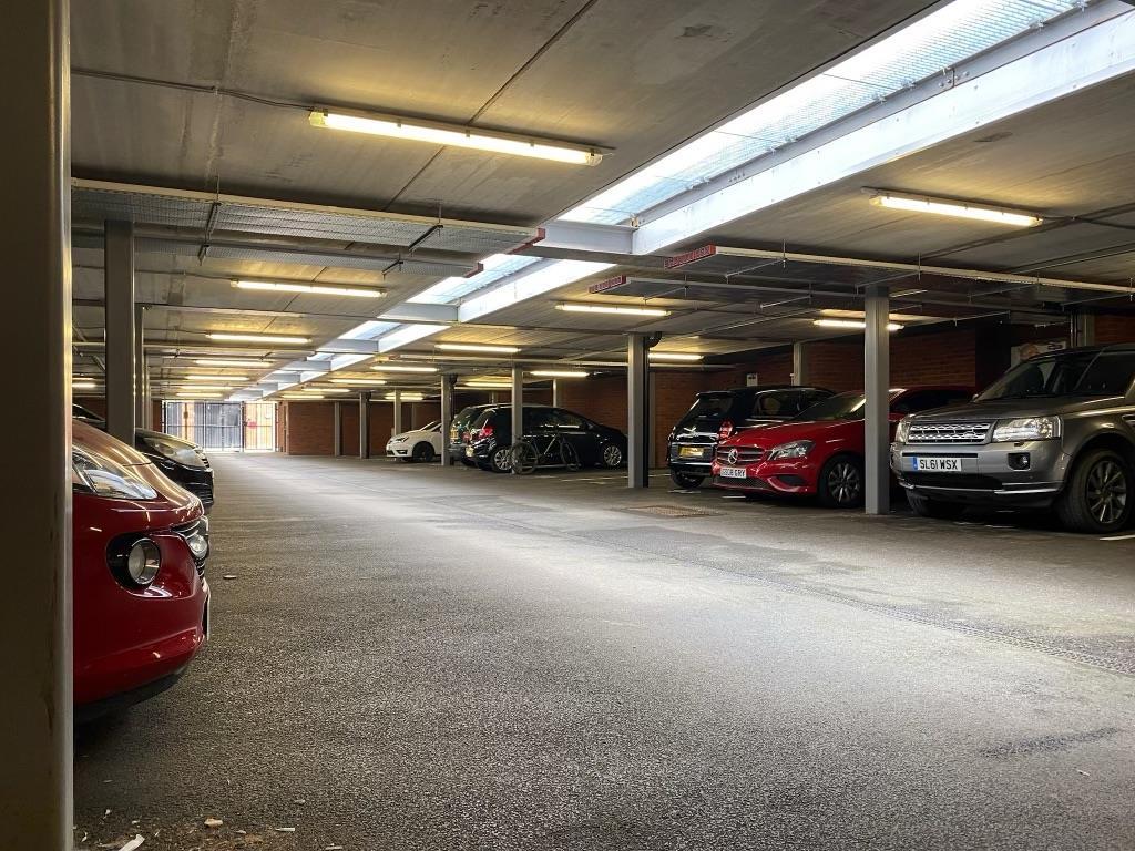 Parking.jpg
