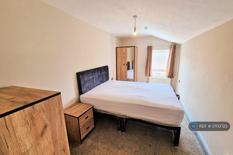 1 bedroom flat to rent, Station Road, Northfield, Birmingham, B31
