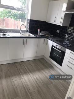 3 bedroom semi-detached house to rent, Hartley Brook Road, Sheffield, S5