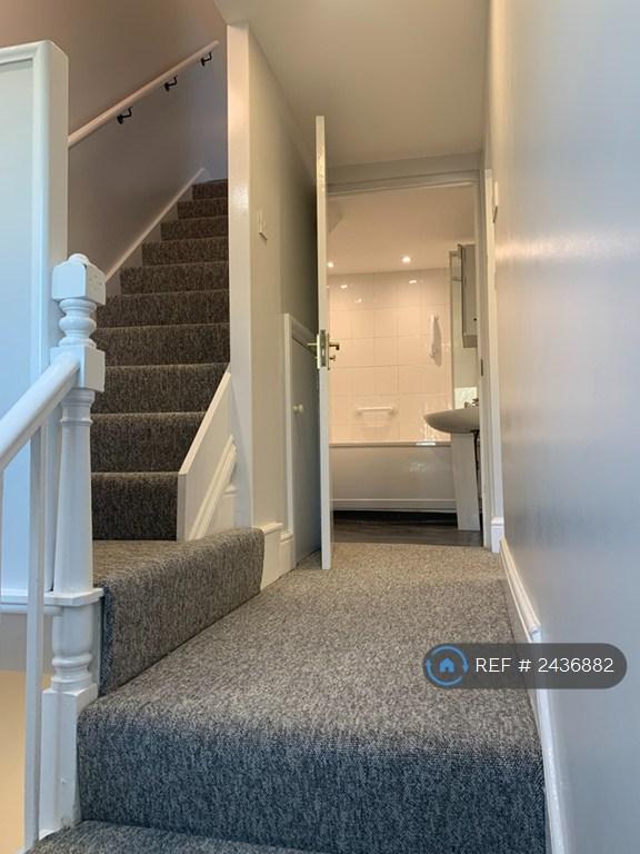 2nd Floor Landing