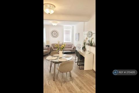 2 bedroom flat to rent, Charlbert Court, London, NW8