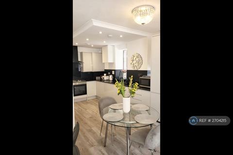 2 bedroom flat to rent, Charlbert Court, London, NW8