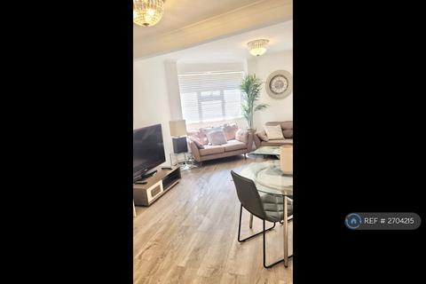 2 bedroom flat to rent, Charlbert Court, London, NW8