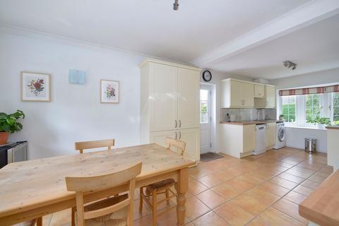 4 bedroom detached house for sale, Woodstock Close, Cranleigh, GU6