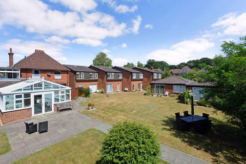 undefined, Hesketh Close, Cranleigh, GU6