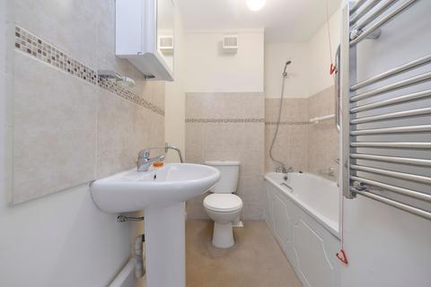undefined, Hesketh Close, Cranleigh, GU6