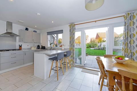undefined, Longhurst Avenue, Cranleigh, GU6