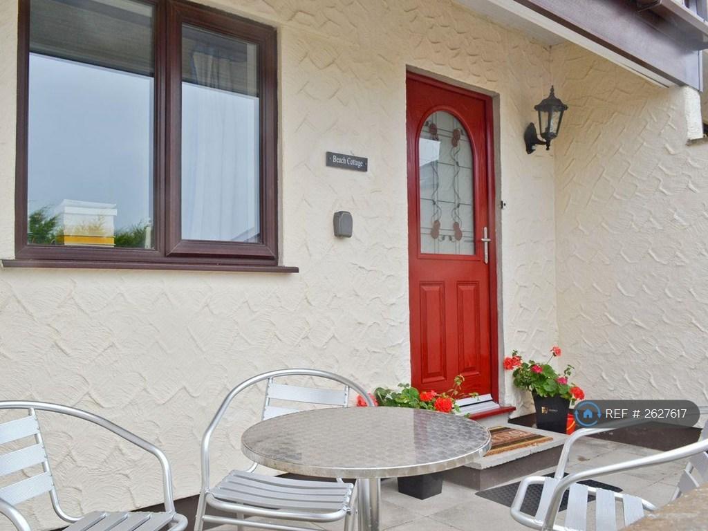 Enclosed Sheltered Front Patio