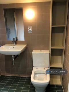 2 bedroom flat to rent, Salcott Road, London, SW11