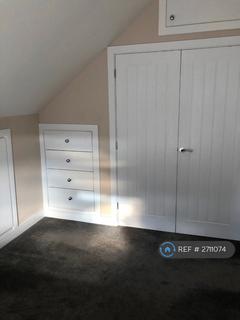 2 bedroom flat to rent, Salcott Road, London, SW11