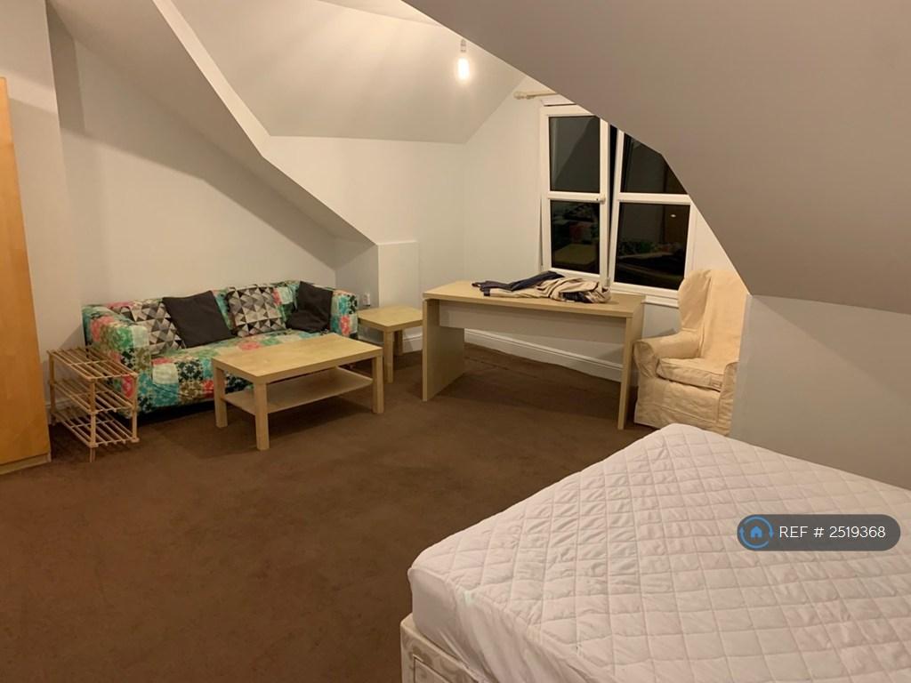 Bedroom 5