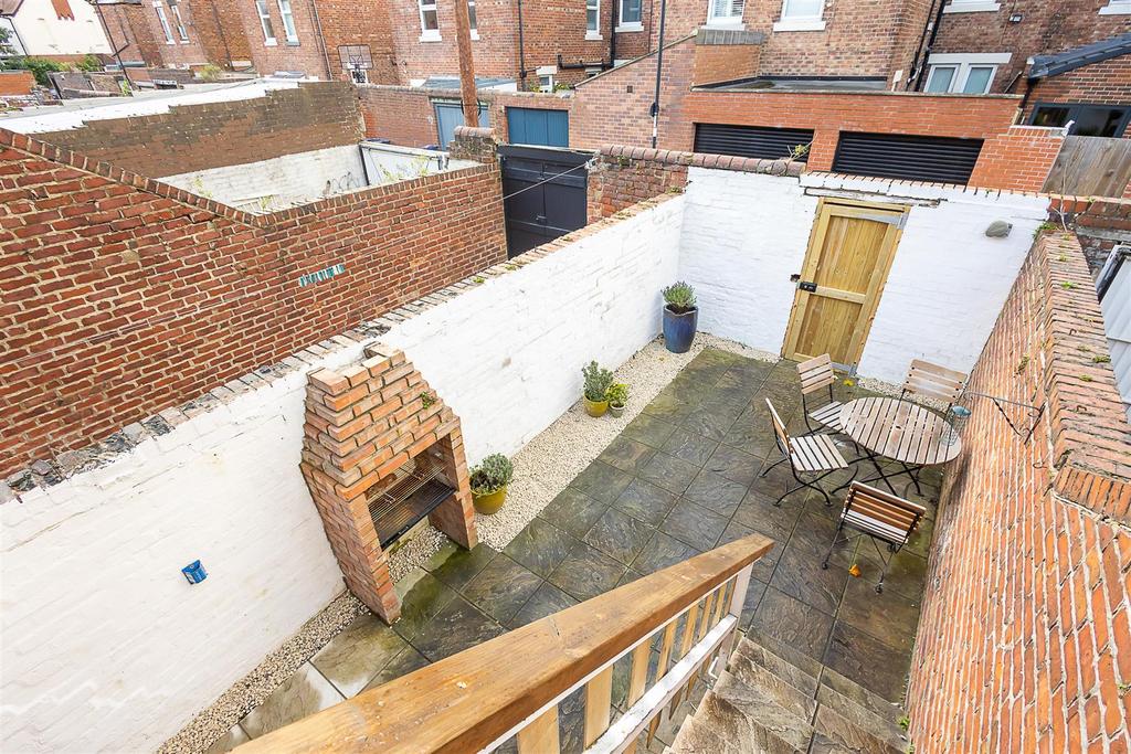 Private Rear Yard